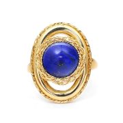 Yellow gold ring with lapis