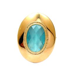 Yellow gold ring with chalcedony 