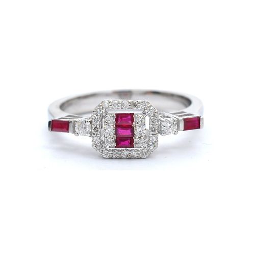 White gold ring with diamond 0.20 ct and ruby 0.24 ct