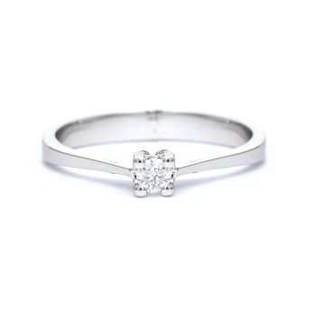 Годежен пръстен от бяло злато с диамант 0.10 ct