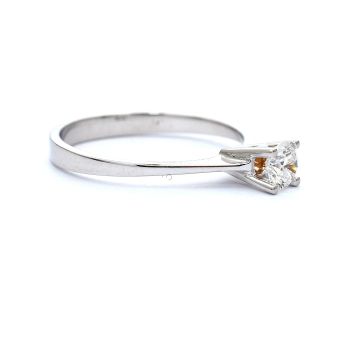 Pierścionek zaręczynowy z 14-karatowego białego złota z naturalnym diamentem 0.18 ct.